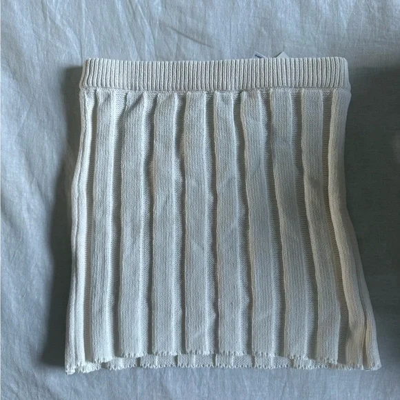 NWOT Cream Ribbed Knit Skirt - Picture 4 of 4
